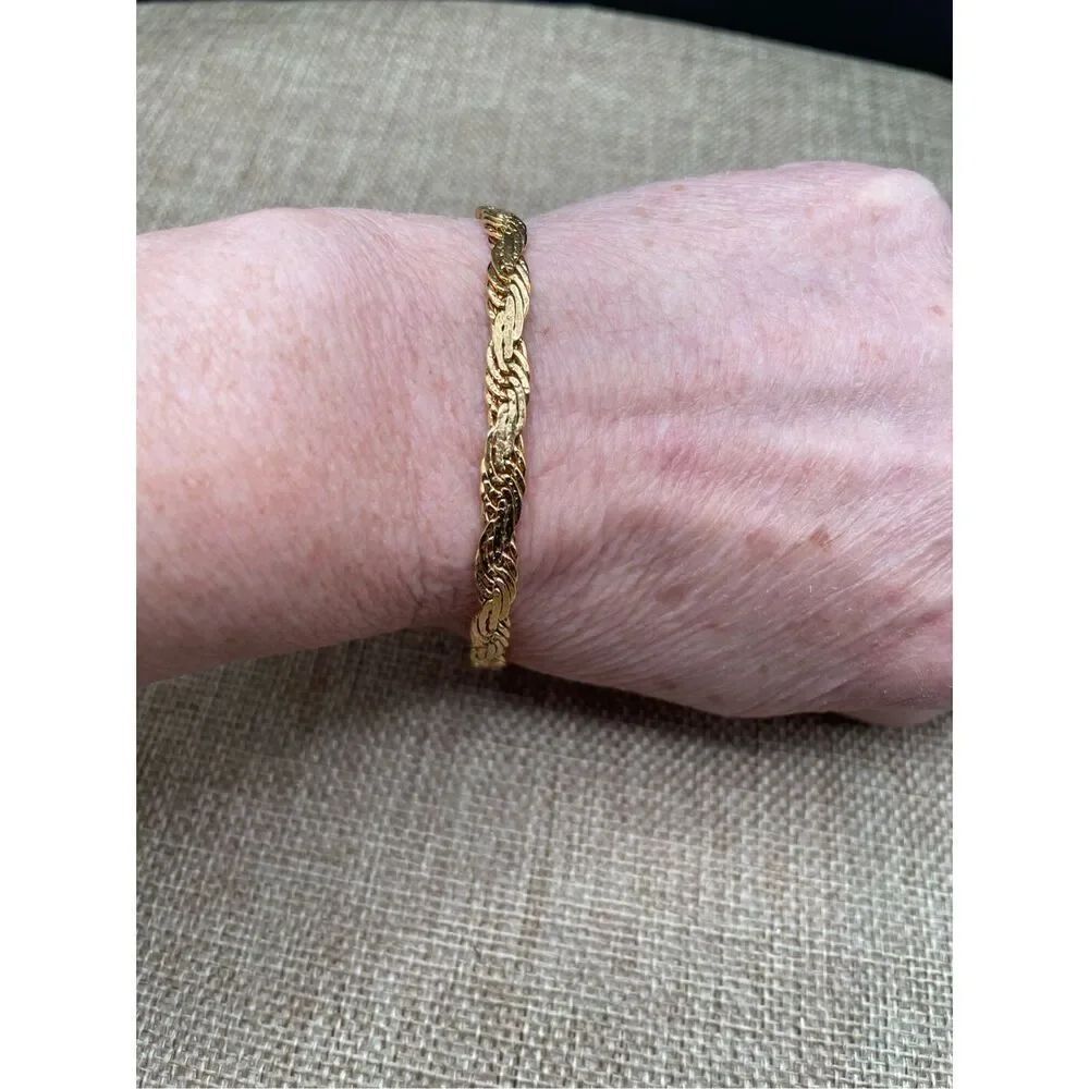 Vintage Trifari Gold Tone Woven Chain Bracelet